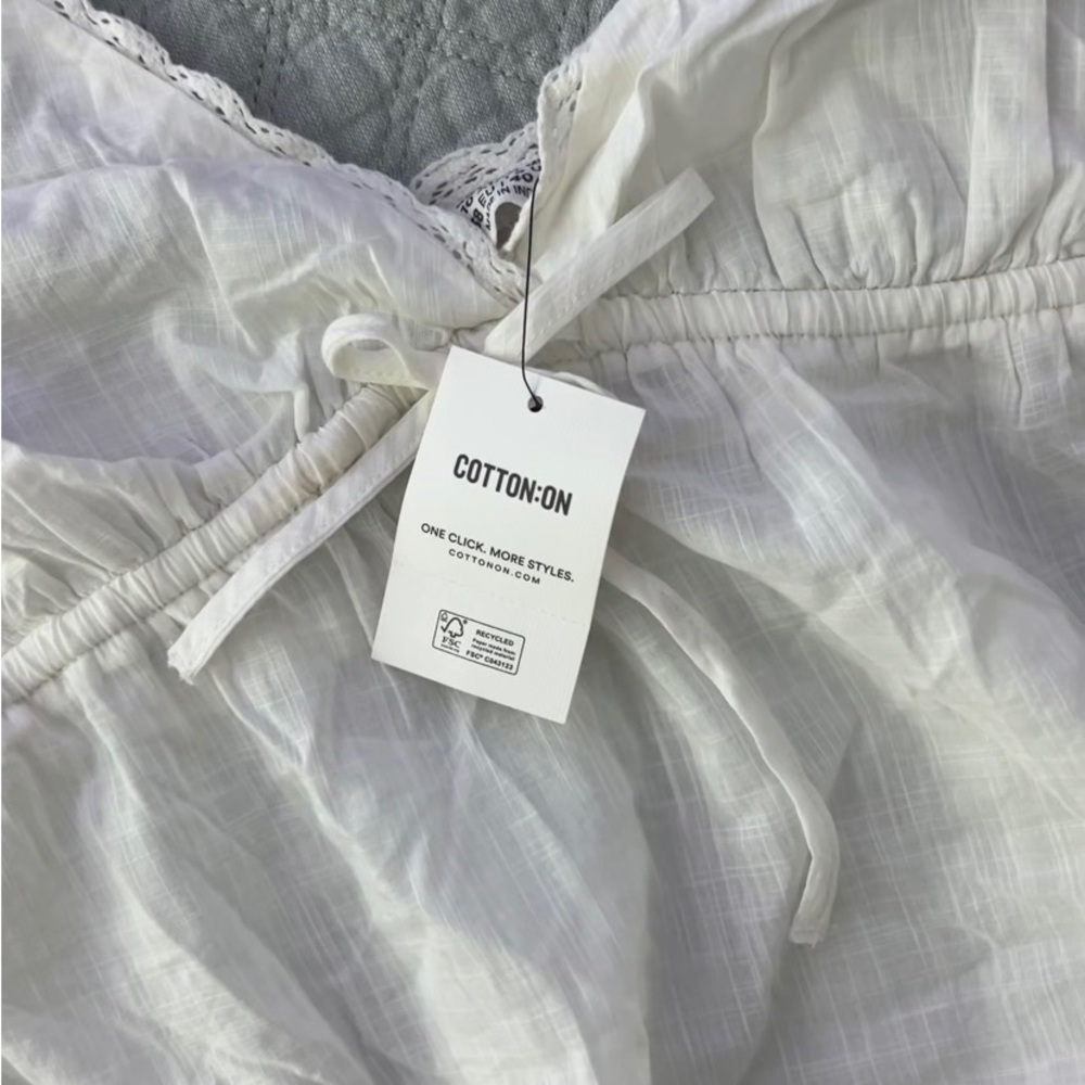 Super cute summer shirt - Picture 2 of 3